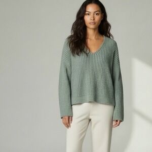 Abercrombie & Fitch | V-Neck Shaker Stitch Sweater Size S Sage Green Relaxed Fit